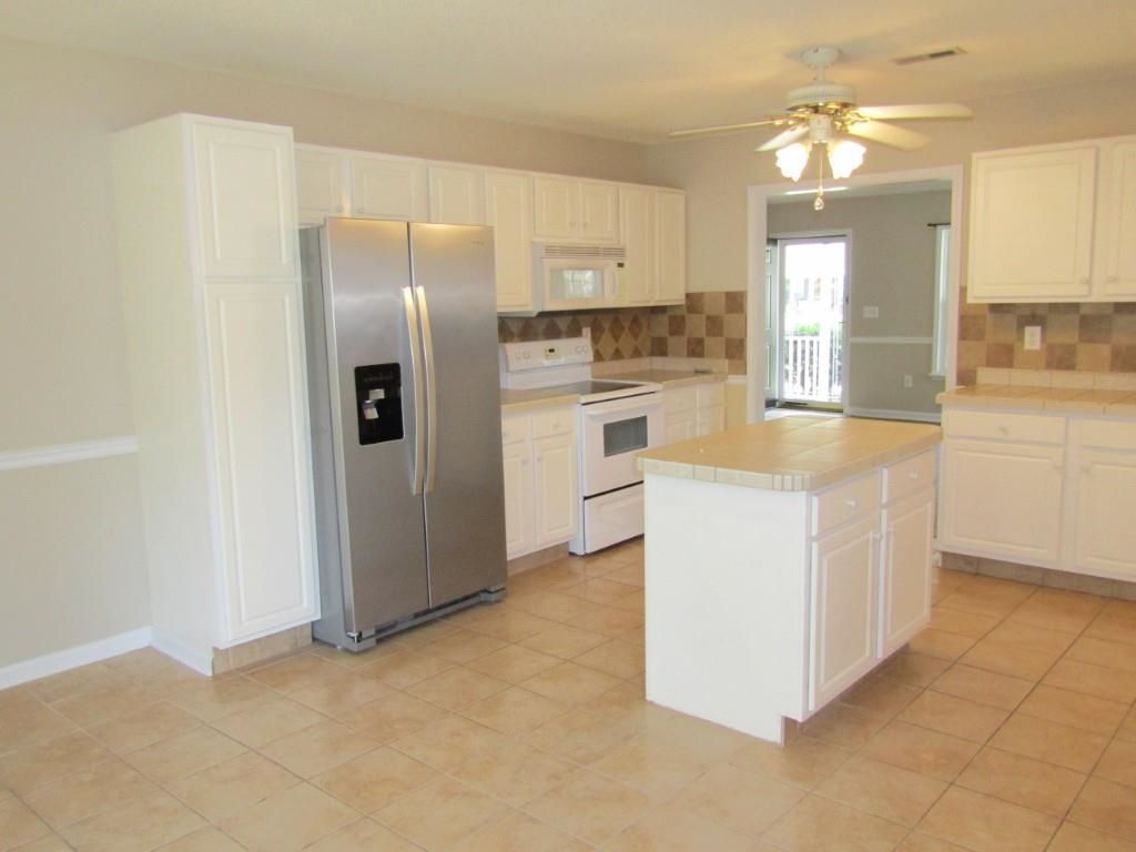 2208 Seaford Dr.  Photo 6