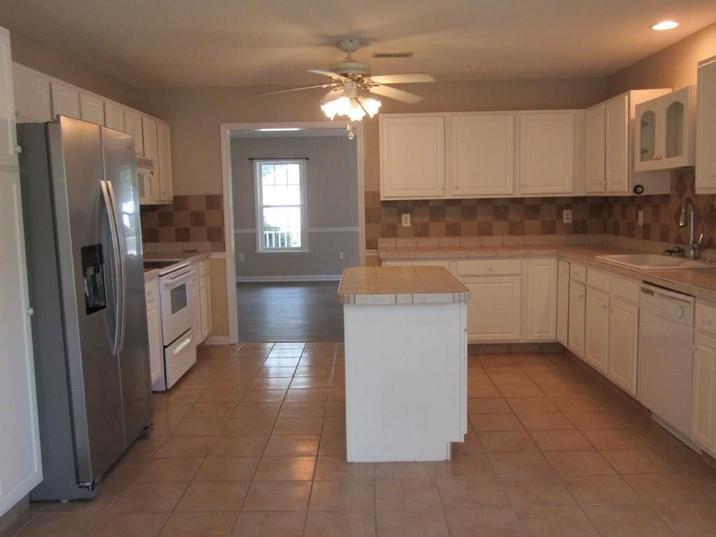 2208 Seaford Dr.  Photo 7