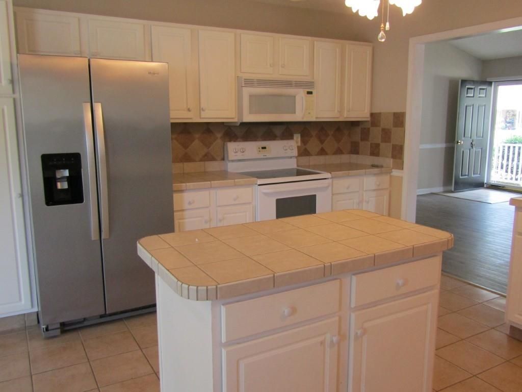 2208 Seaford Dr.  Photo 8