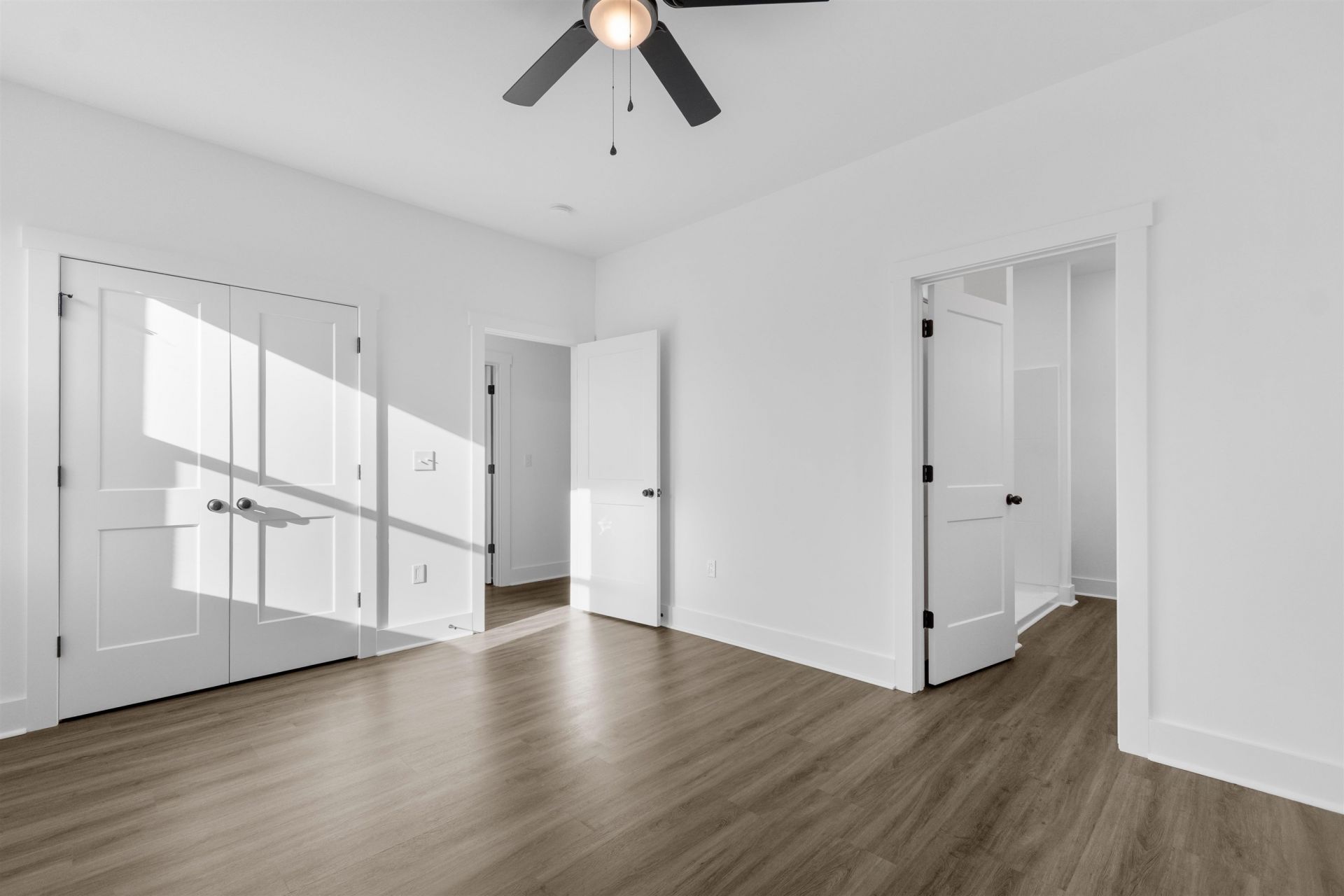 210 N Morgan Ave.  Photo 18