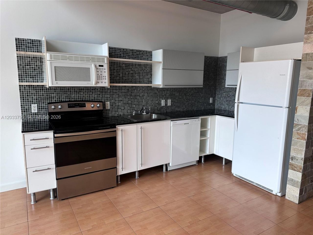 690 SW 1st Ct , Unit 1213, Miami, FL 33130 Photo