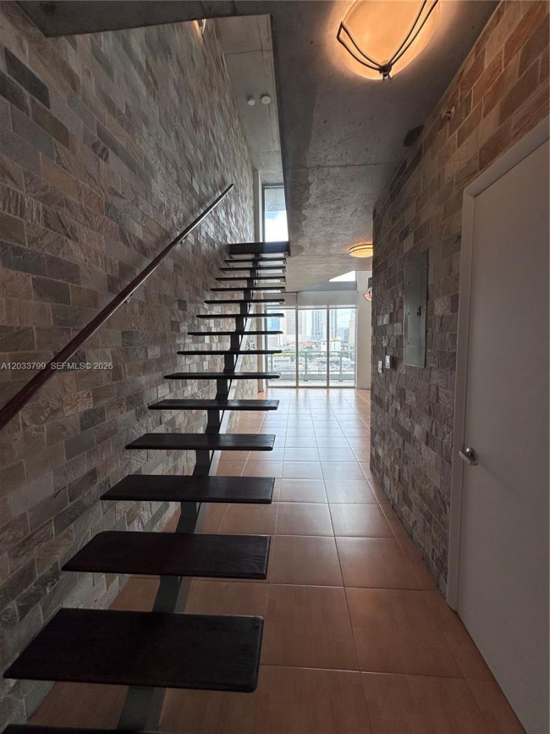 690 SW 1st Ct , Unit 1213, Miami, FL 33130 Photo