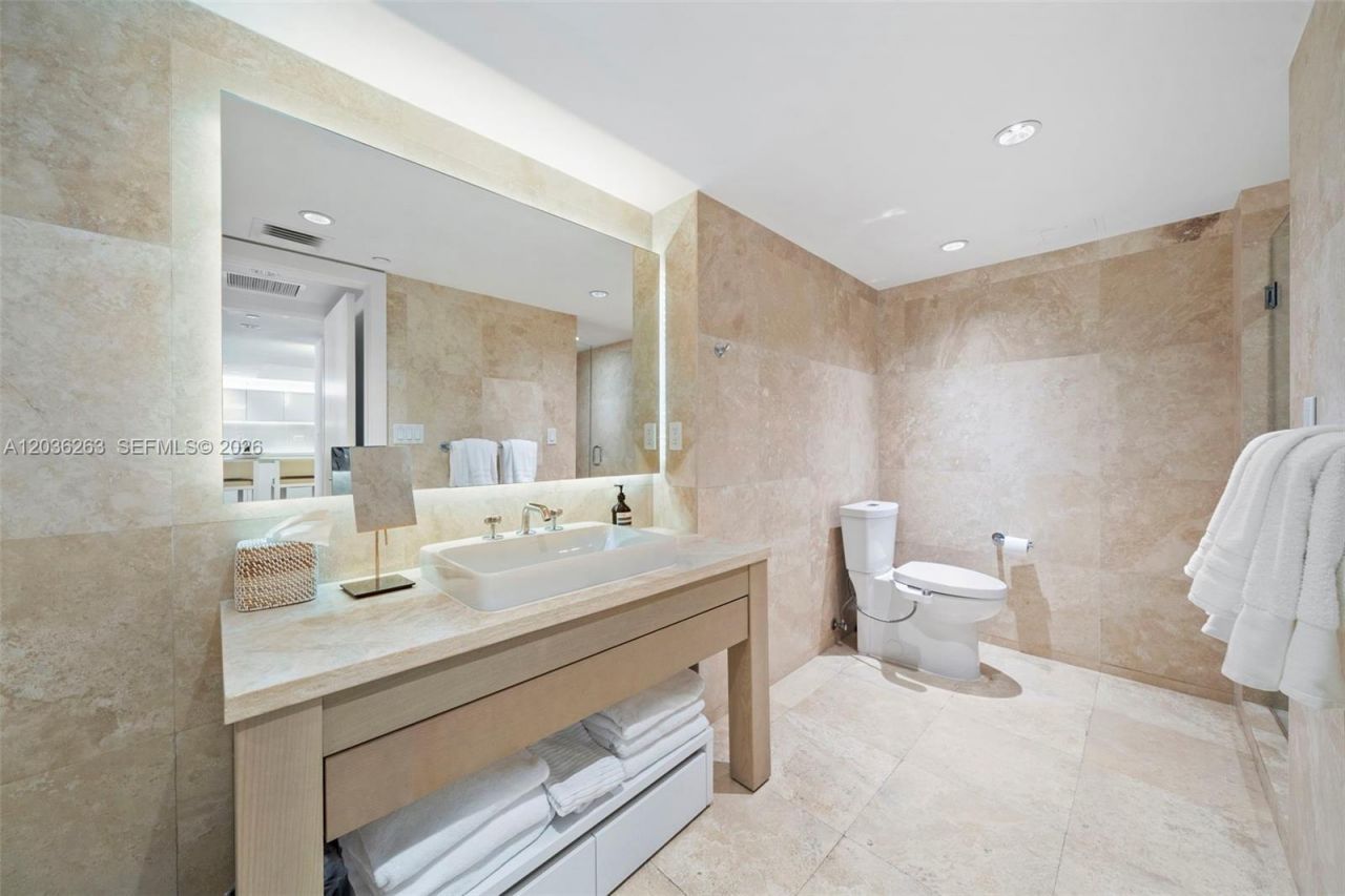 102 24th St , Unit 1210, Miami Beach, FL 33139 Photo