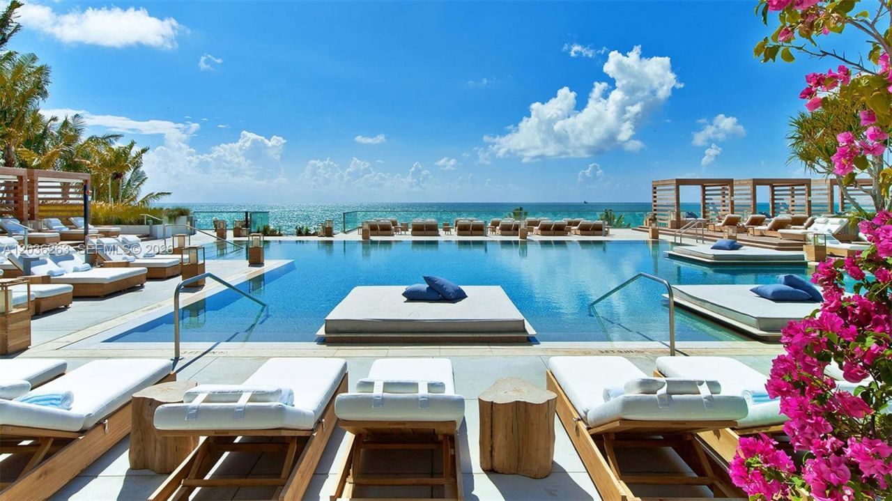 102 24th St , Unit 1210, Miami Beach, FL 33139 Photo