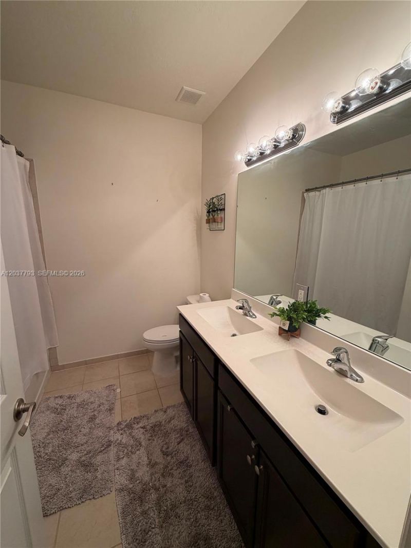 10251 W 32nd Ln, Unit 10251, Hialeah, FL 33018 Photo