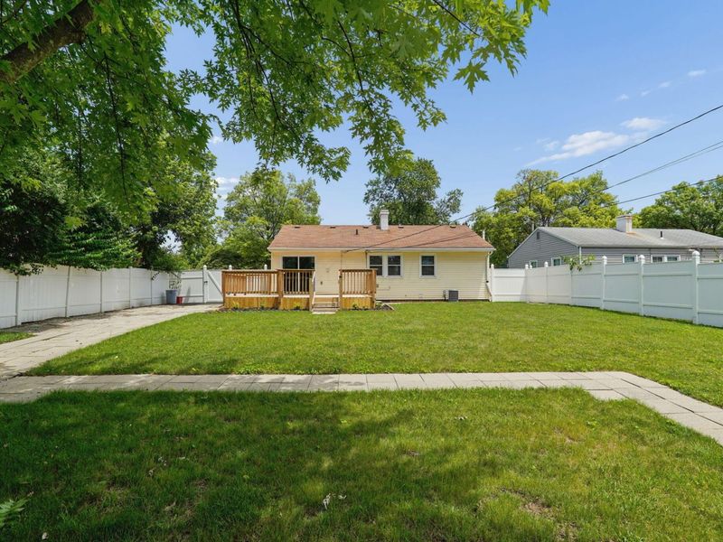 263 Carilla Lane , Columbus, OH 43228 Photo 24