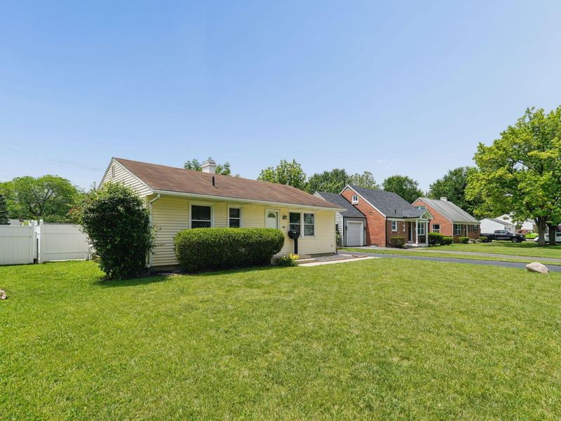 263 Carilla Lane , Columbus, OH 43228 Photo 3