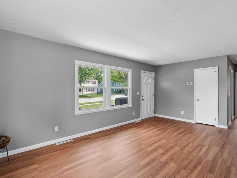 263 Carilla Lane , Columbus, OH 43228 Photo 7