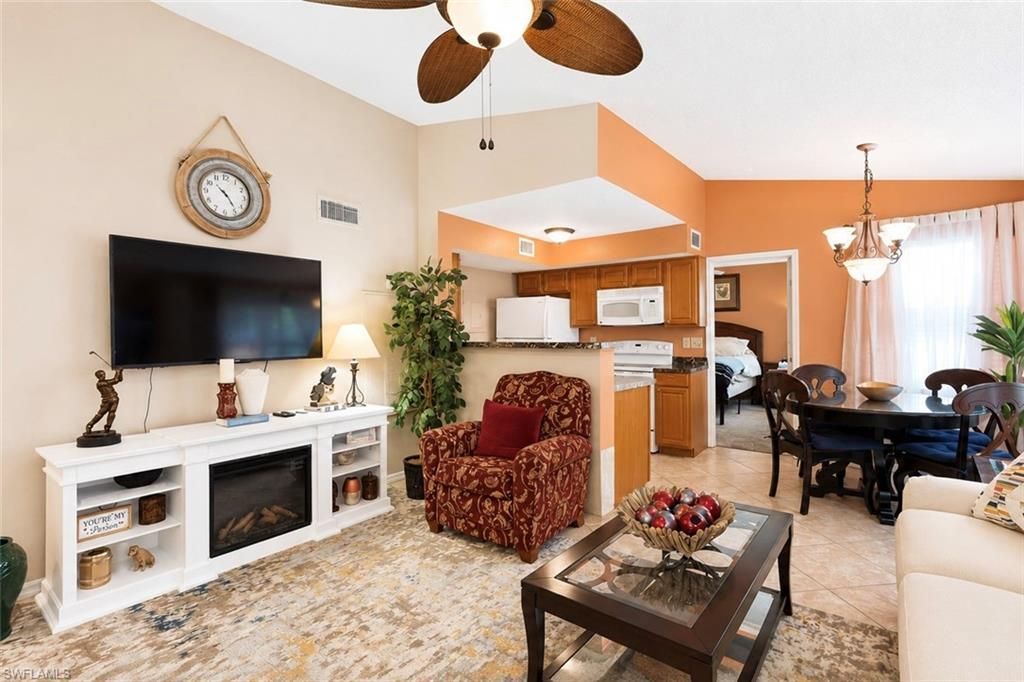 12591 Equestrian Cir, Unit 1210, Fort Myers, FL 33907 Photo