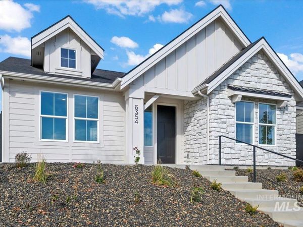 6403 N Barholm Ln, Eagle, ID 83616