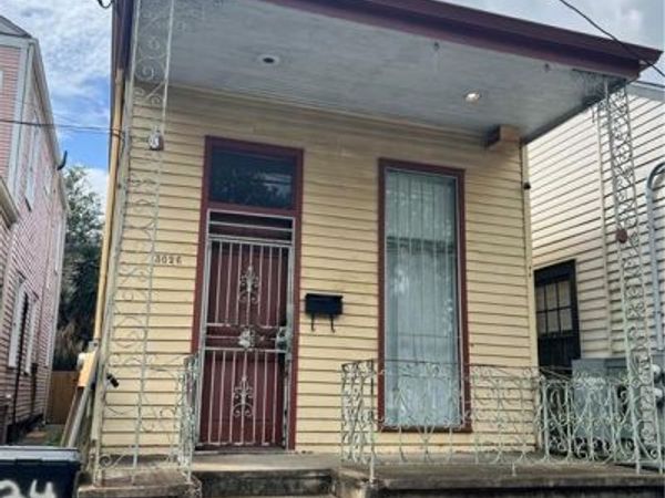 3026 CONSTANCE Street , New Orleans, LA 70115