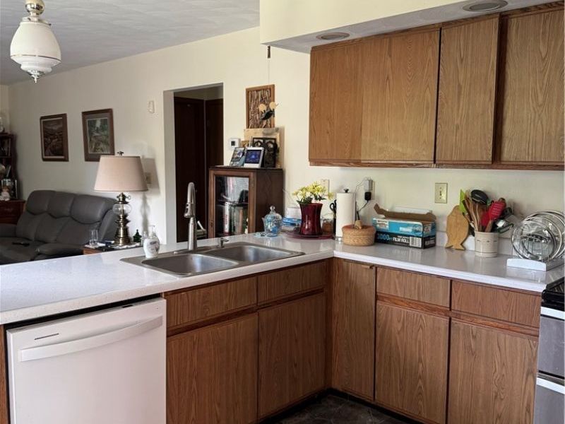 201 Noble Cottage Lane, Senecaville, OH 43780 Photo 18