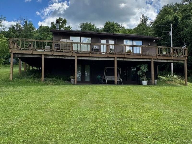 201 Noble Cottage Lane, Senecaville, OH 43780 Photo 3