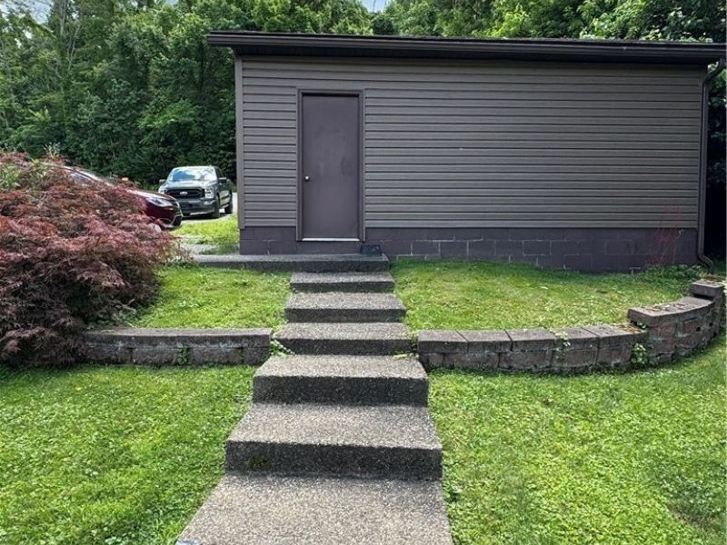 201 Noble Cottage Lane, Senecaville, OH 43780 Photo 9