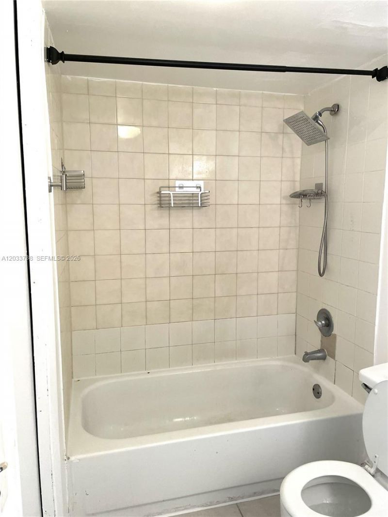 8255 SW 152nd Ave , Unit E-405, Miami, FL 33193 Photo