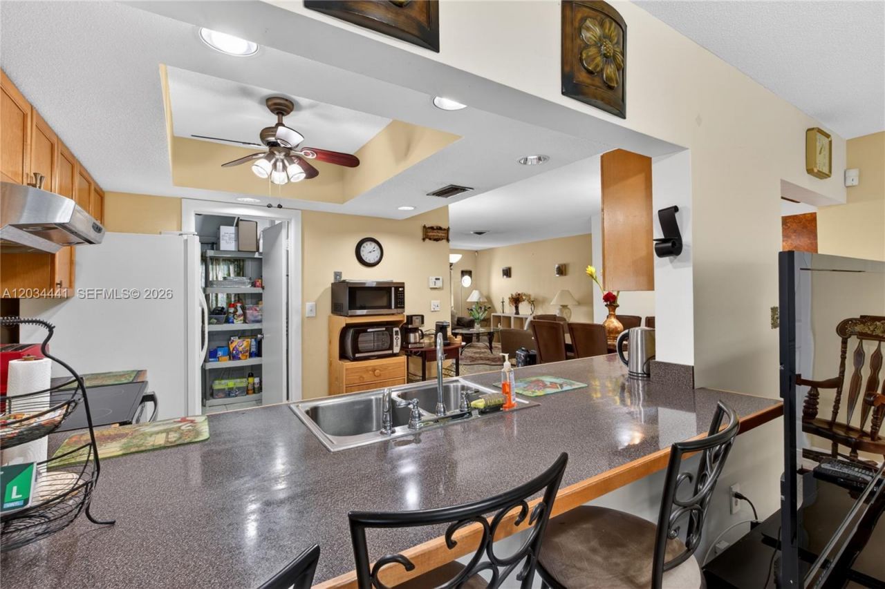4271 NW 49th Ter , Lauderdale Lakes, FL 33319 Photo