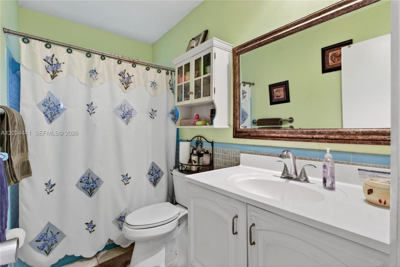 4271 NW 49th Ter , Lauderdale Lakes, FL 33319 Photo