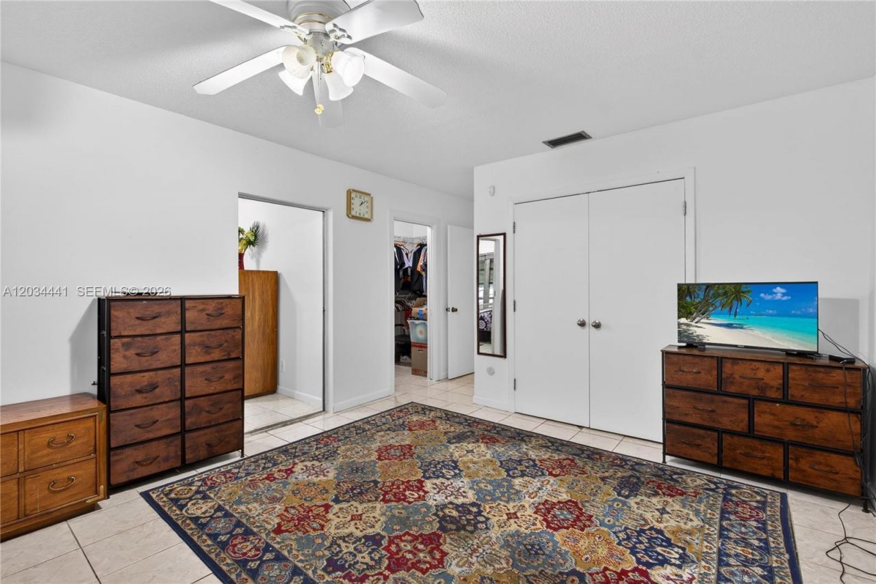 4271 NW 49th Ter , Lauderdale Lakes, FL 33319 Photo