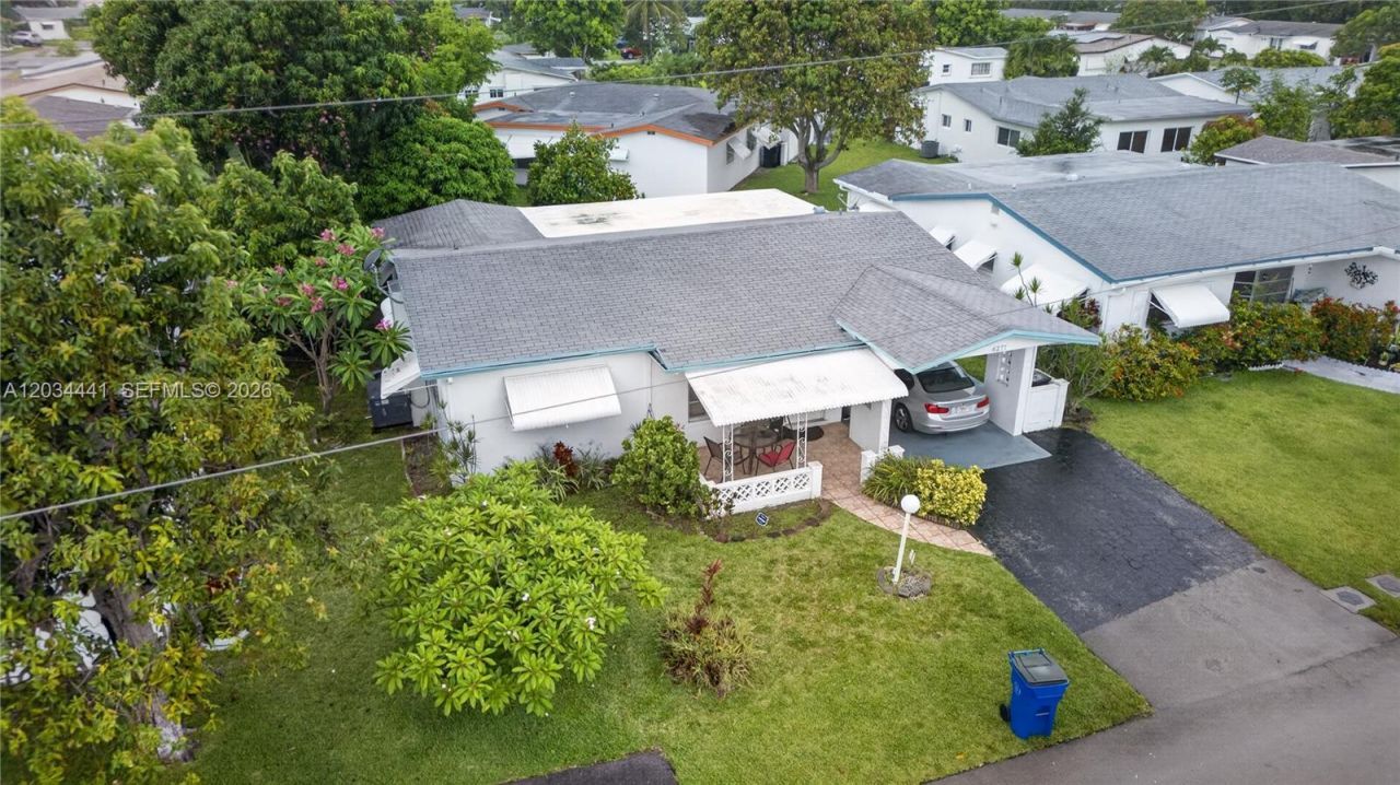 4271 NW 49th Ter , Lauderdale Lakes, FL 33319 Photo