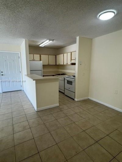 7030 NW 179th St , Unit 104, Hialeah, FL 33015 Photo