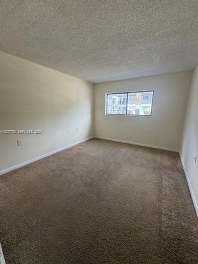 7030 NW 179th St , Unit 104, Hialeah, FL 33015 Photo