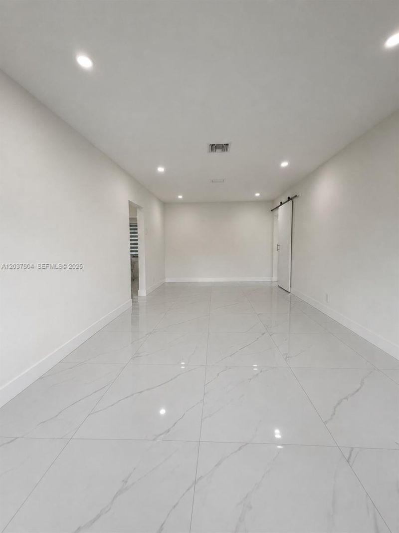 4240 SW 14th St , Miami, FL 33134 Photo