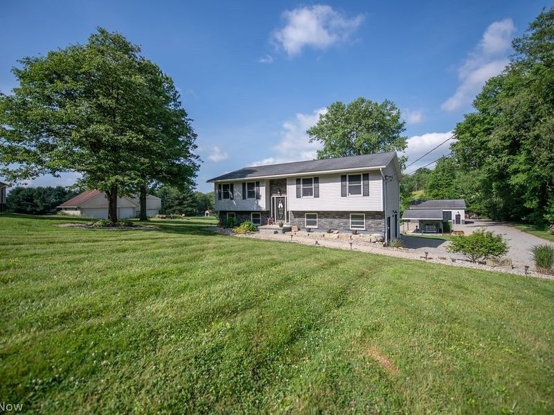 8334 Bailey Road NE, Mineral City, OH 44656 Photo 3