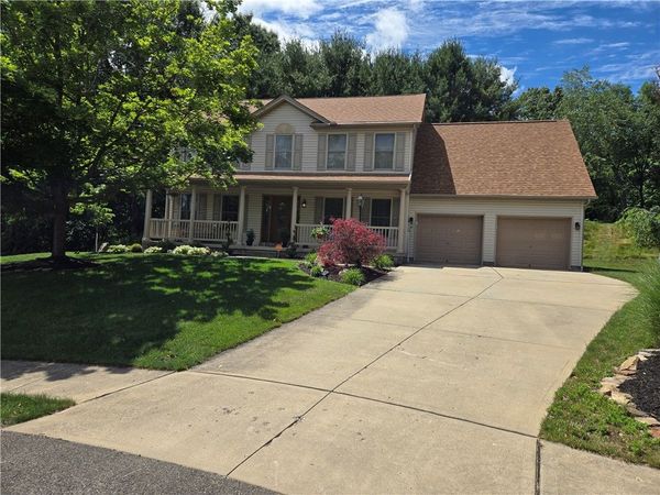 417 Farrington Dr, Seven Fields, PA 16046