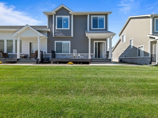 9150 Spring Crest Lane , West Des Moines, IA 50266