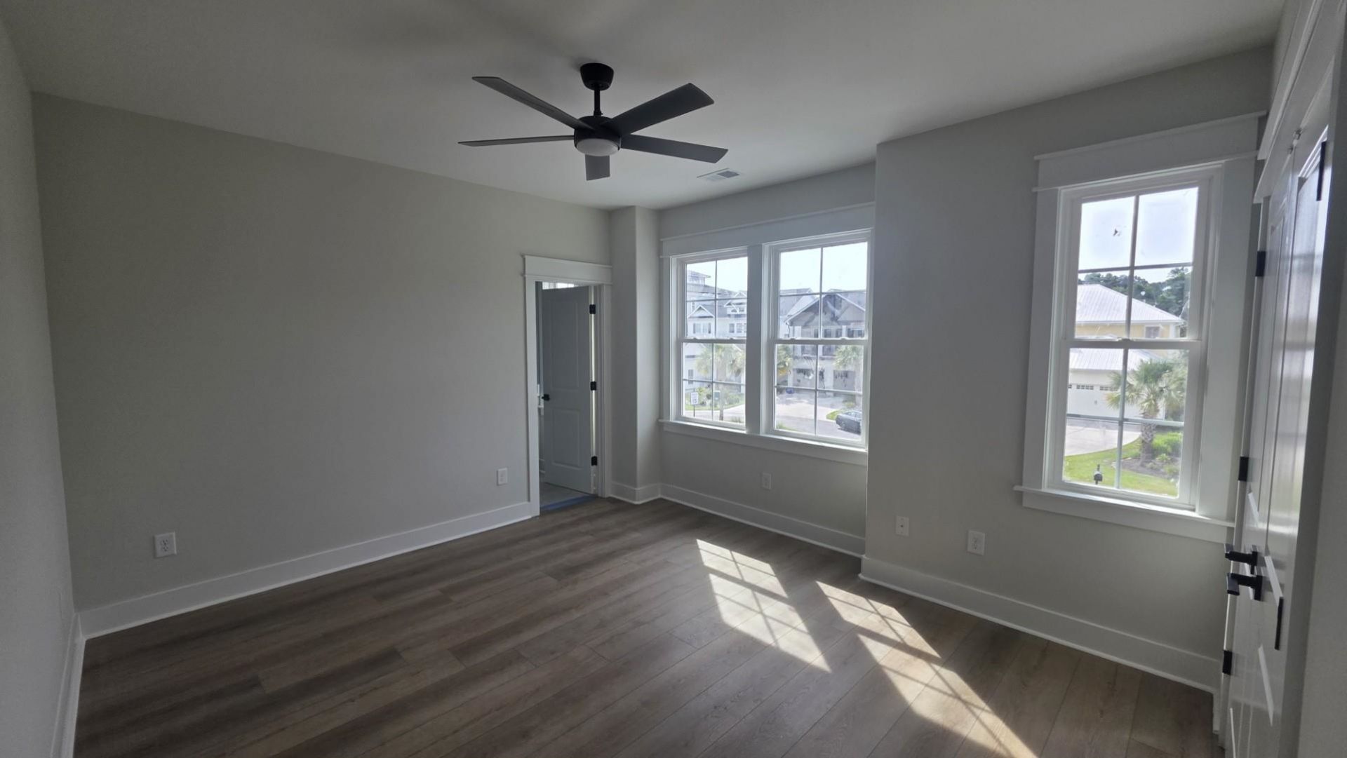 346 Harbour View Dr.  Photo 12