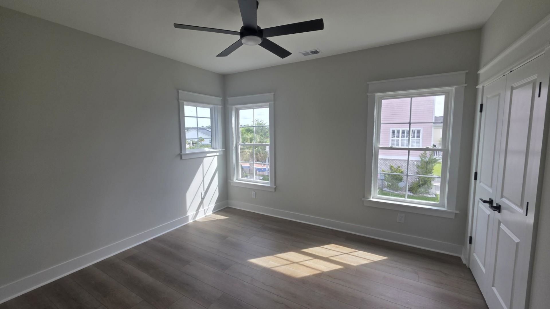 346 Harbour View Dr.  Photo 16