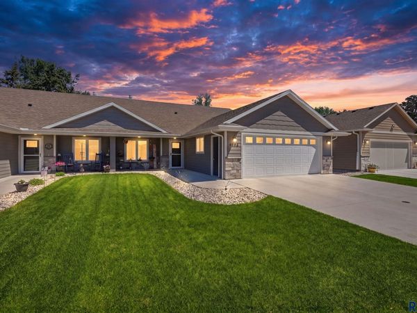 4506 W Graceland Pl, Sioux Falls, SD 57106