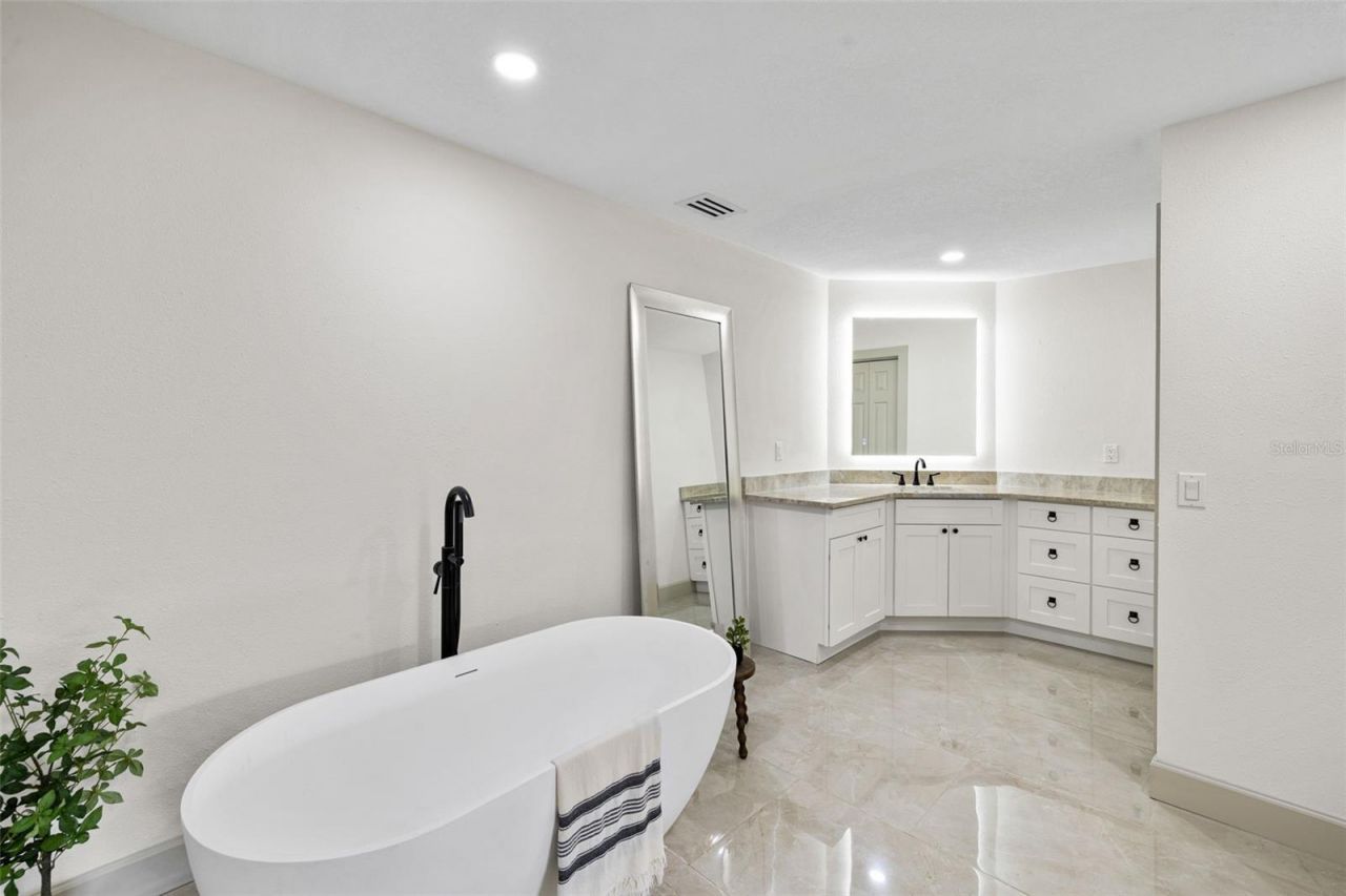7351 Iguana Drive, Sarasota, FL 34241 Photo