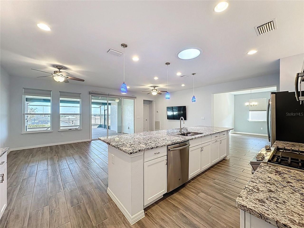537 Narrow View Lane , Groveland, FL 34736 Photo