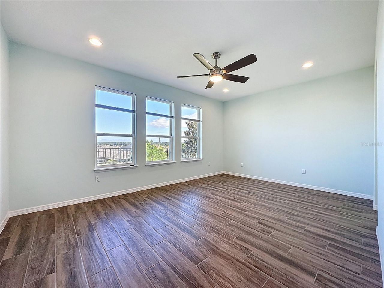 537 Narrow View Lane , Groveland, FL 34736 Photo
