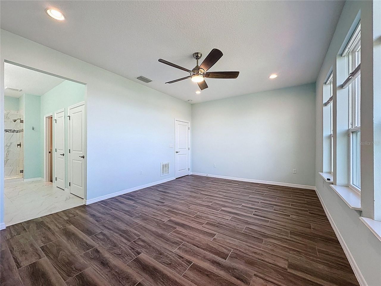 537 Narrow View Lane , Groveland, FL 34736 Photo
