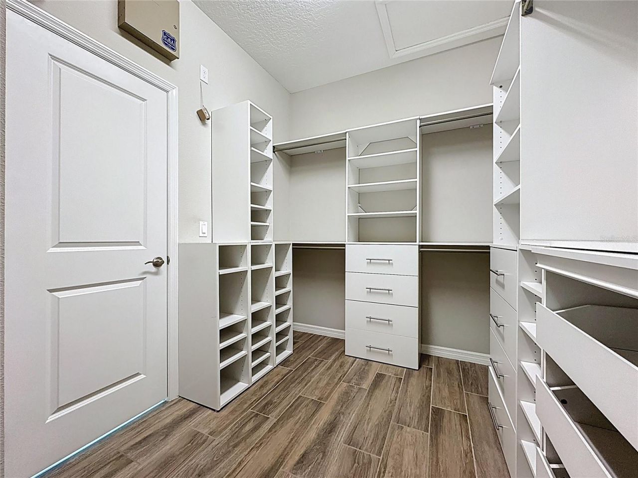537 Narrow View Lane , Groveland, FL 34736 Photo