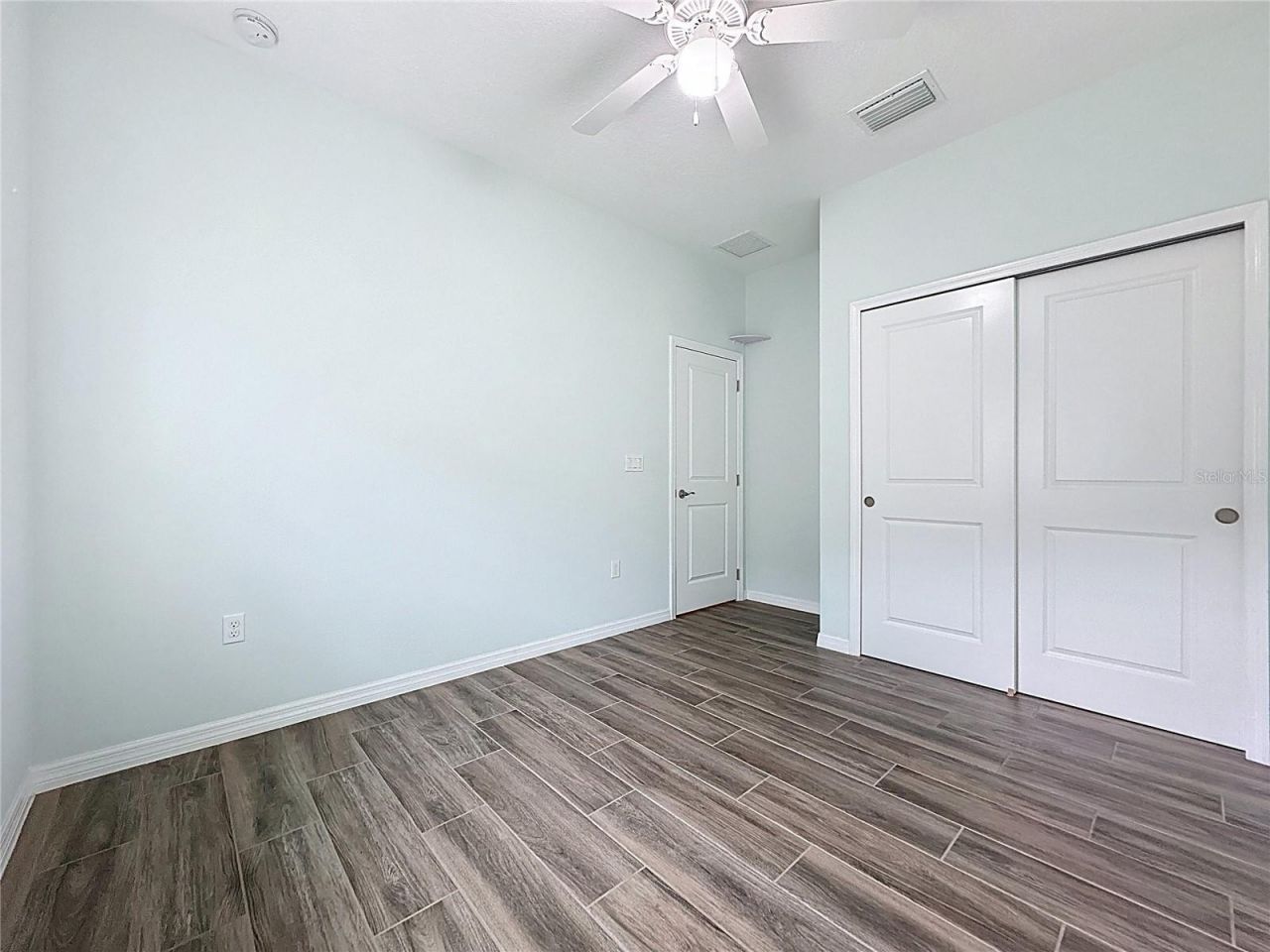 537 Narrow View Lane , Groveland, FL 34736 Photo