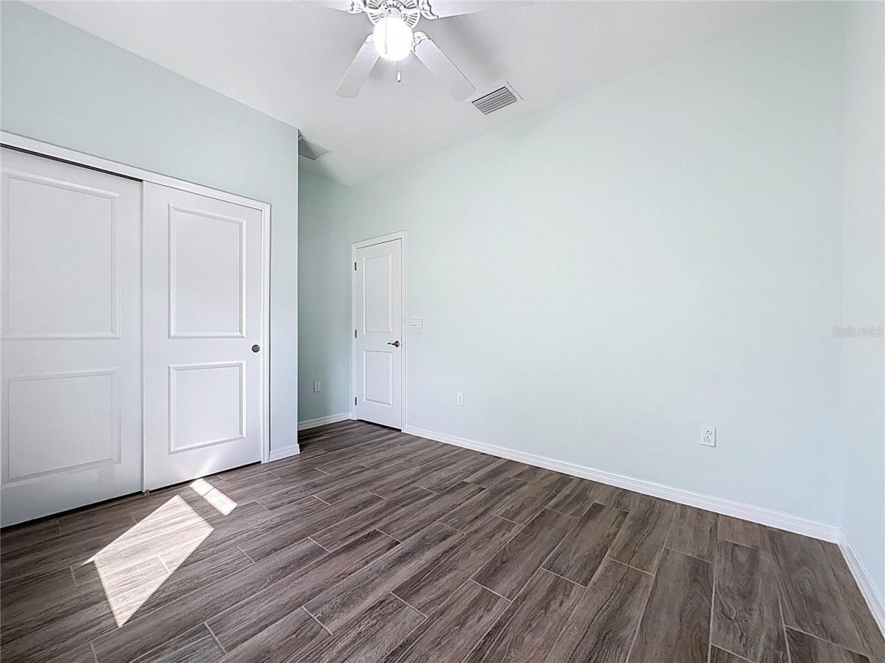 537 Narrow View Lane , Groveland, FL 34736 Photo