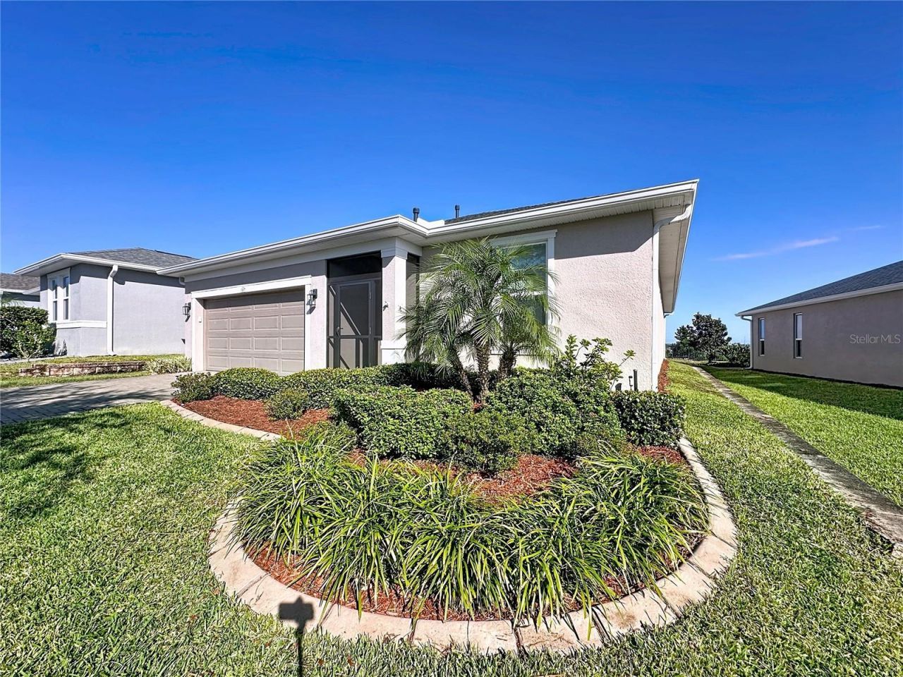 537 Narrow View Lane , Groveland, FL 34736 Photo