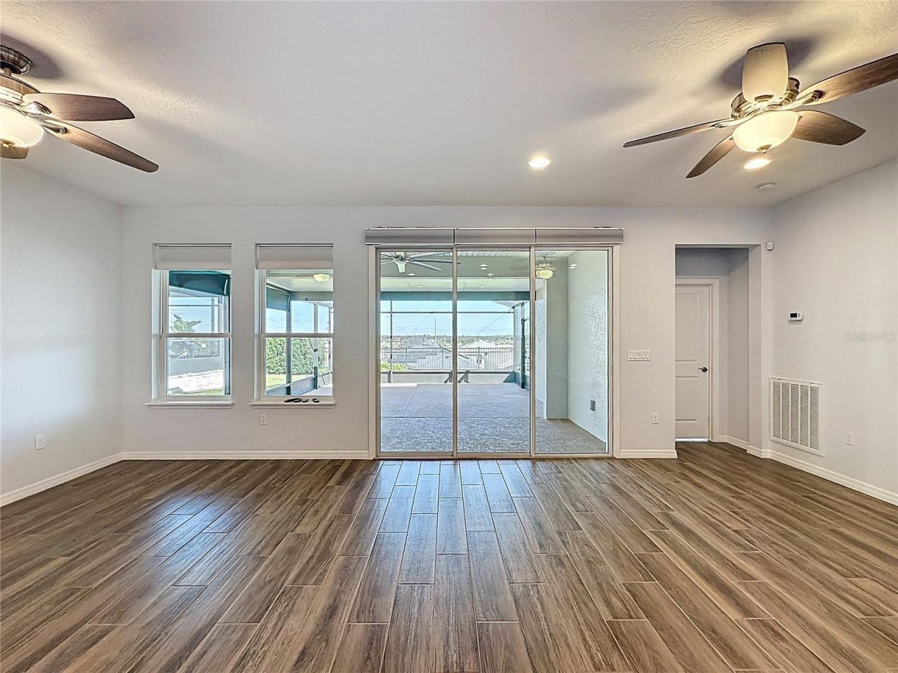 537 Narrow View Lane , Groveland, FL 34736 Photo