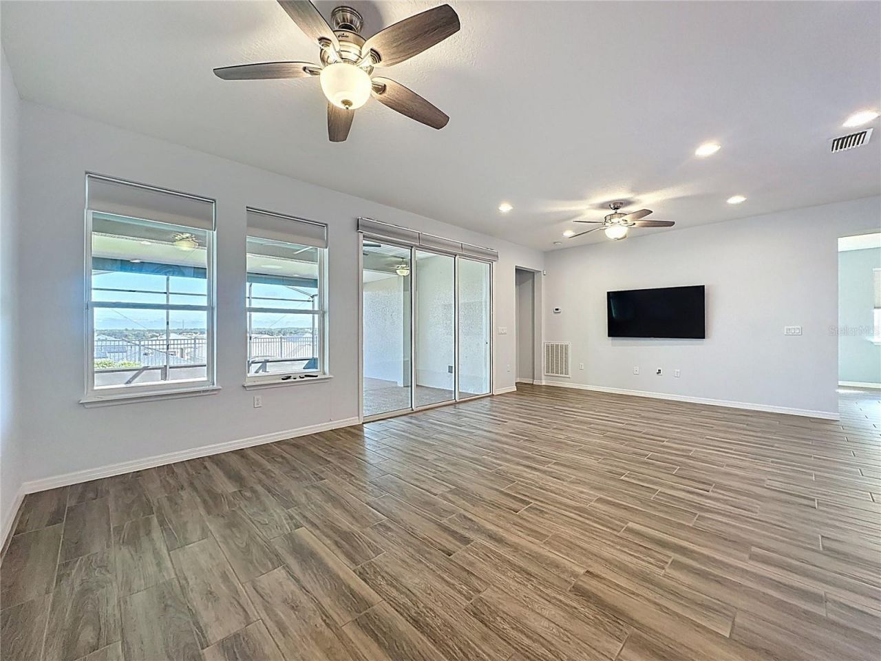 537 Narrow View Lane , Groveland, FL 34736 Photo