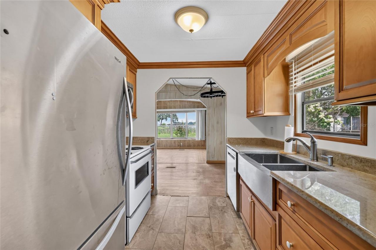 1610 Sunshine Lane , Tavares, FL 32778 Photo