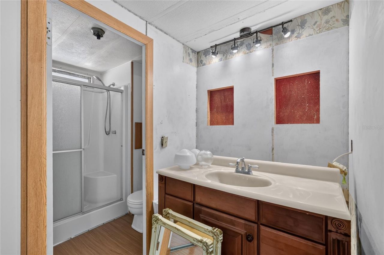 1610 Sunshine Lane , Tavares, FL 32778 Photo
