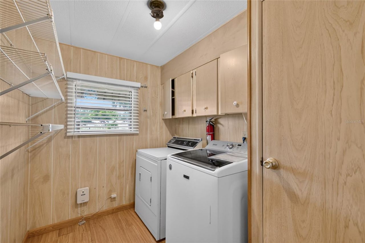 1610 Sunshine Lane , Tavares, FL 32778 Photo