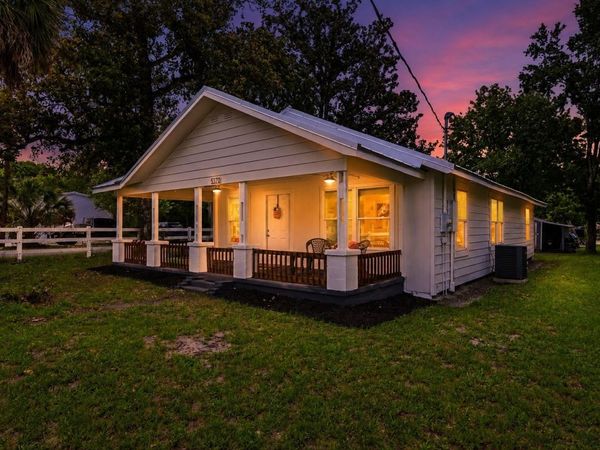 5570 NAVARRE AVENUE , HAMPTON, FL 32044