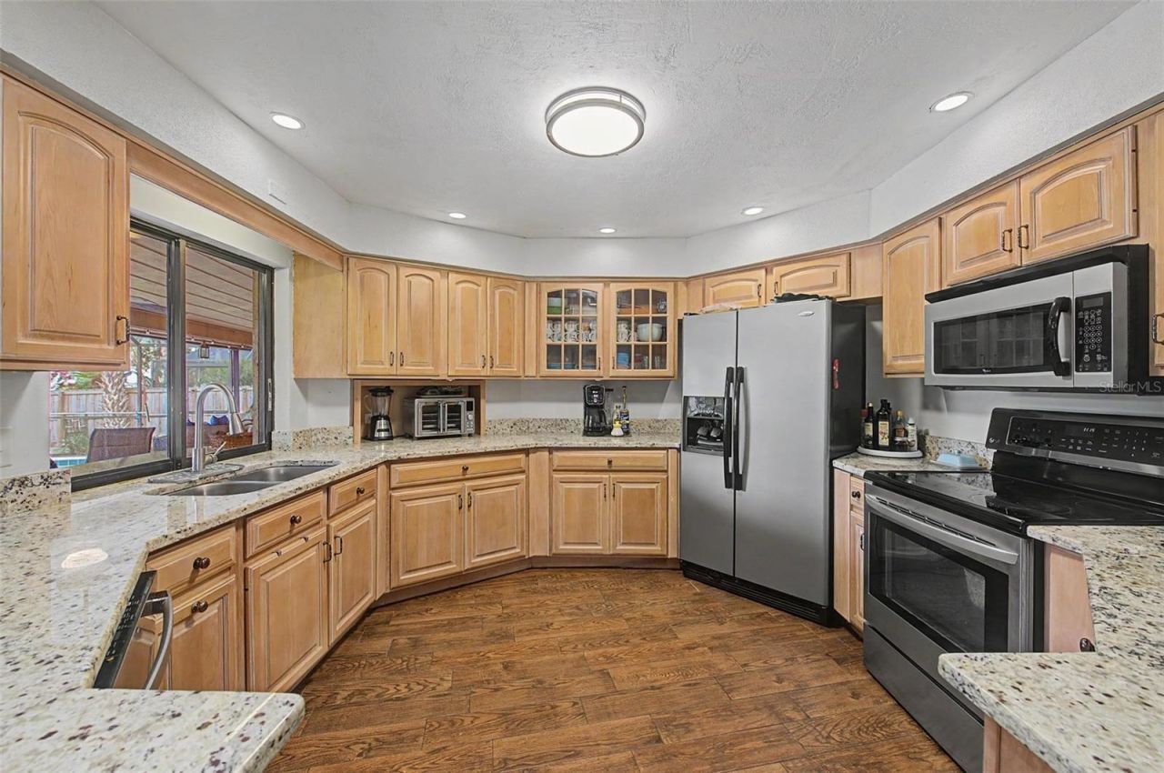 3916 Broomsedge Lane, Valrico, FL 33596 Photo