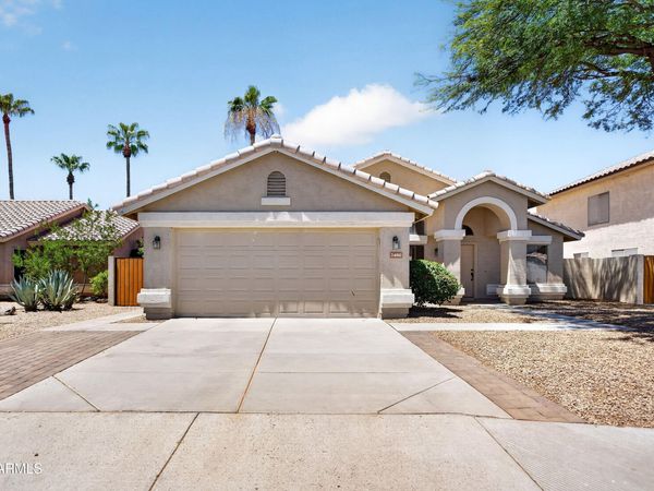 2480 S WALNUT Drive, Chandler, AZ 85286