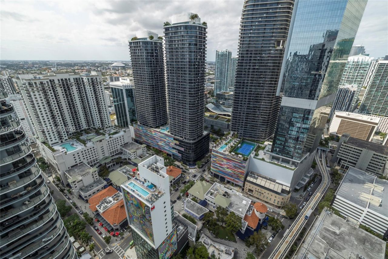 1010 Brickell Ave , Unit 4311, Miami, FL 33131 Photo