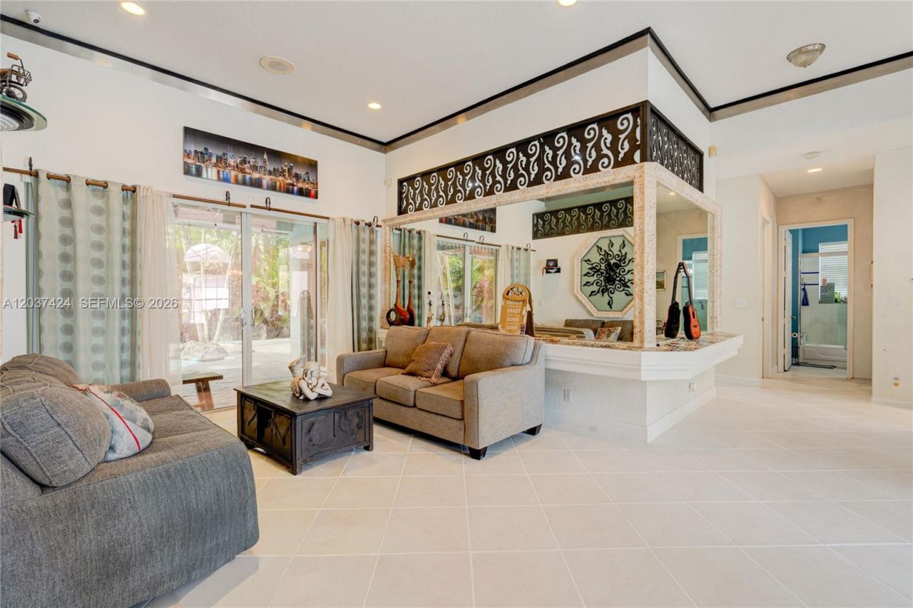 4964 NW 108th Ter, Coral Springs, FL 33076 Photo